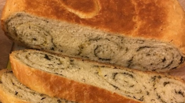 Хліб з часником і сиром в мультиварці